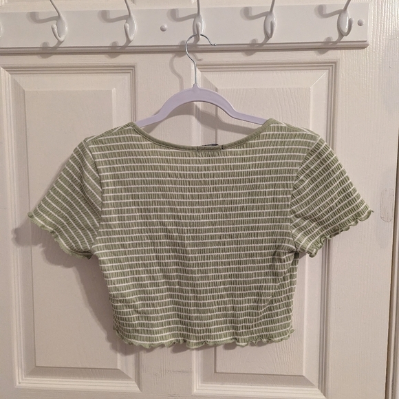 5/$20🩵 Ambiance Girl's Half Shirt - Picture 5 of 7